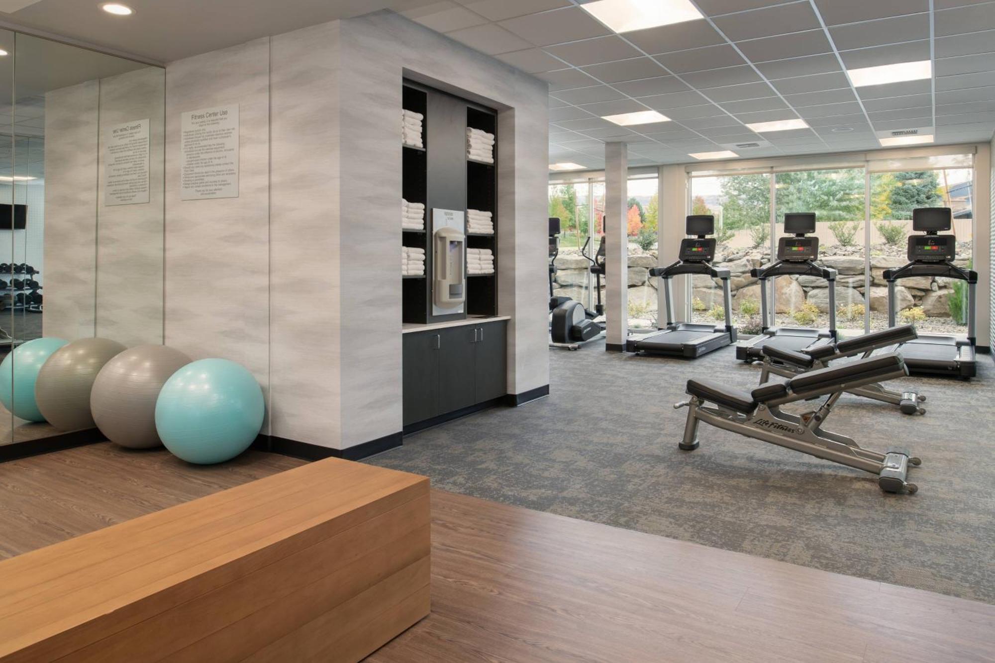 Fairfield Inn & Suites By Marriott Wenatchee Bagian luar foto