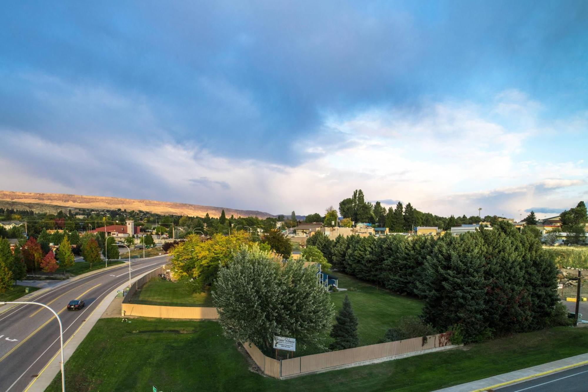 Fairfield Inn & Suites By Marriott Wenatchee Bagian luar foto